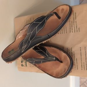 El Naturalista Stream Ikebana Thong Slide Sandals Size 40 8.5 9